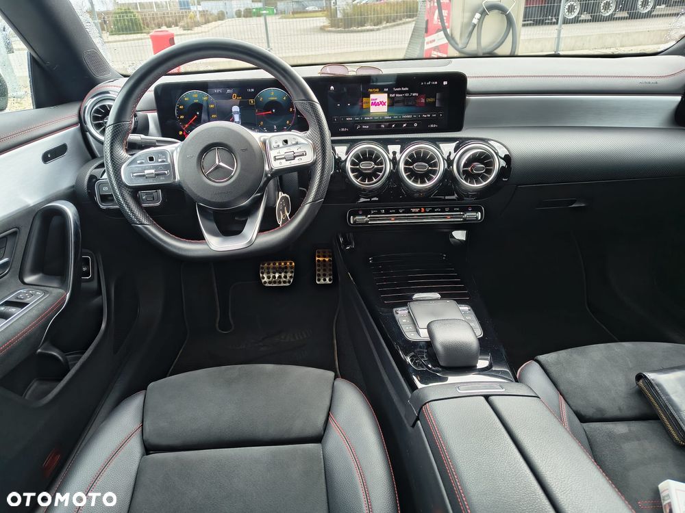 Mercedes-Benz CLA 220 d 8G-DCT - 14