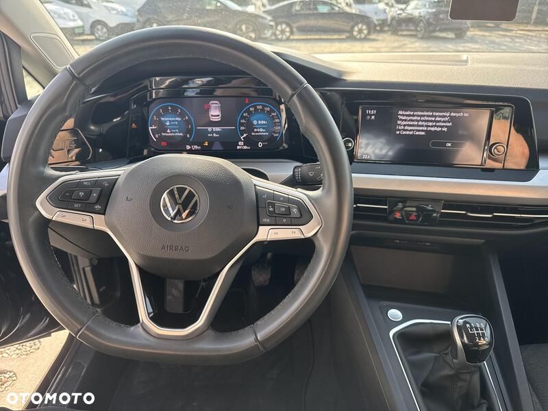 Volkswagen Golf - 11