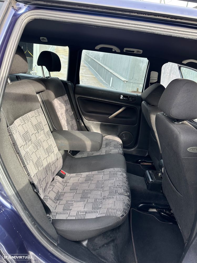 VW Passat Variant 1.9 TDi Confortline - 8