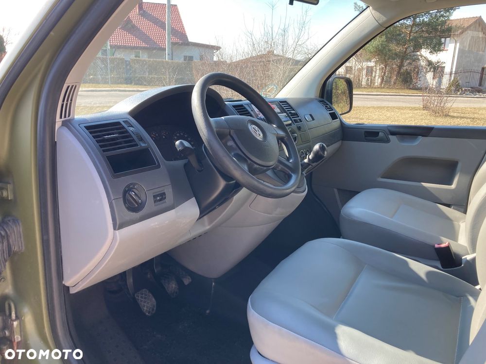 Volkswagen Transporter - 5