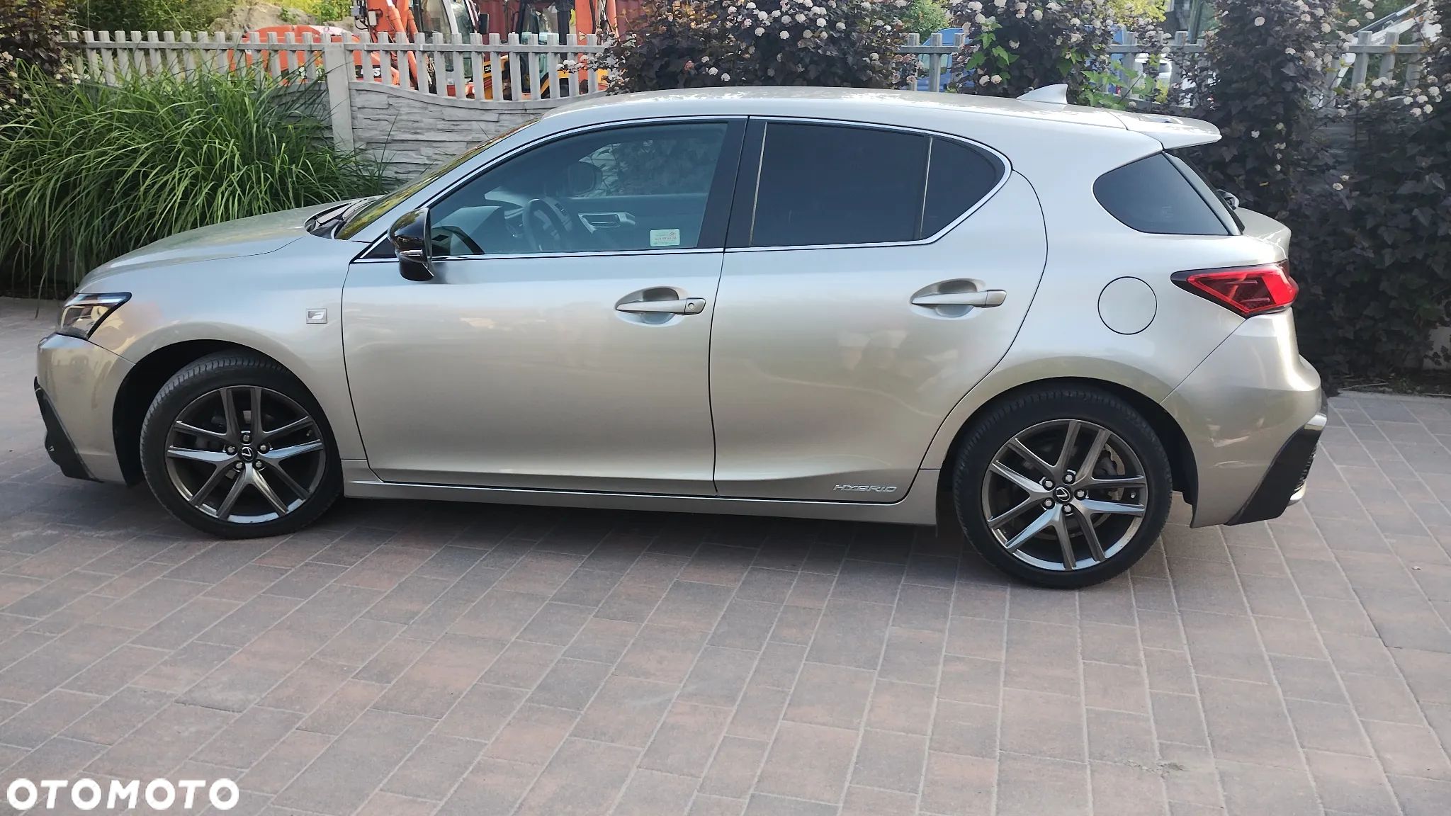 Lexus CT 200h F Sport Edition - 1