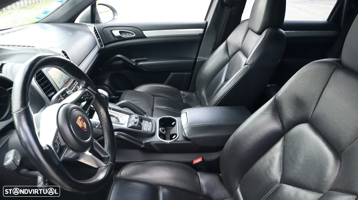 Porsche Cayenne S - 20