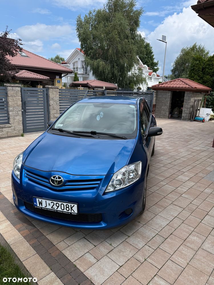 Toyota Auris 1.4 D-4D Luna EU5 - 1