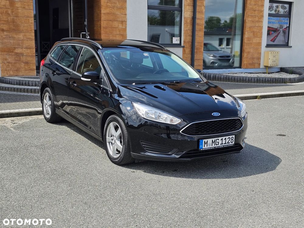 Ford Focus 1.0 EcoBoost Start-Stopp-System TITANIUM STYLE - 3