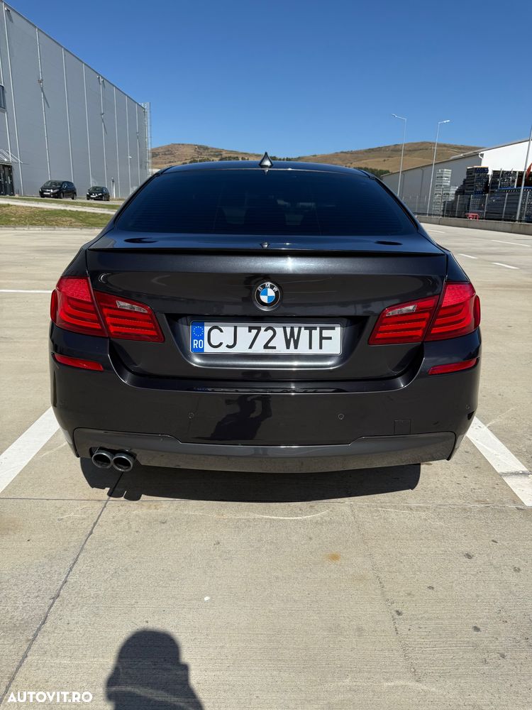 BMW Seria 5 525d Aut. - 7
