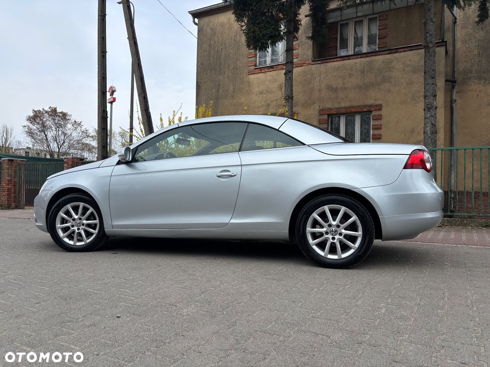 Volkswagen Eos - 11