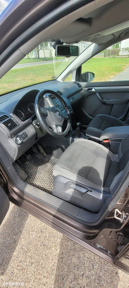 Volkswagen Touran 1.6 TDI DPF Life - 9