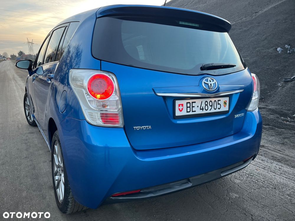 Toyota Verso 1.8 Executive - 7