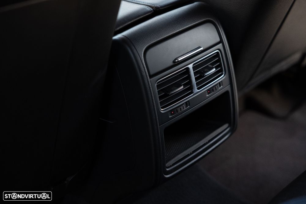 VW Touareg 3.0 TDI V6 Tiptronic - 16