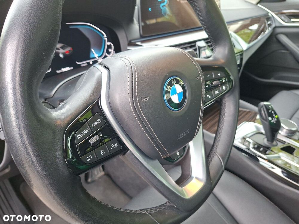 BMW Seria 5 - 15