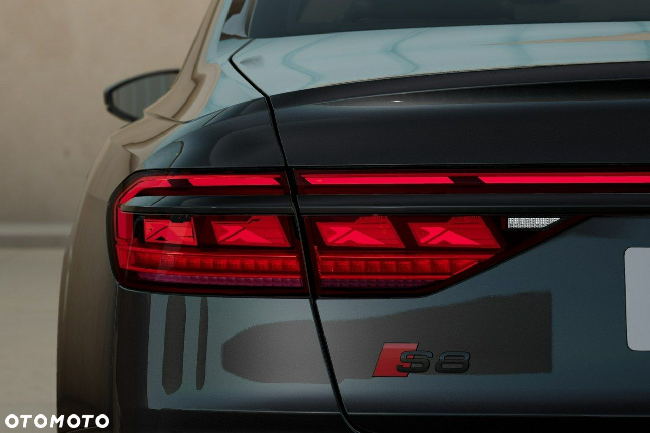 Audi S8 - 6