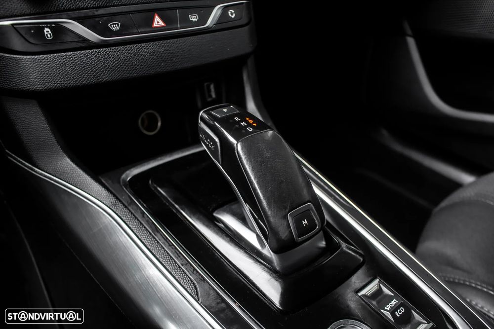 Peugeot 308 BlueHDi FAP 130 EAT8 Stop & Start Allure - 16