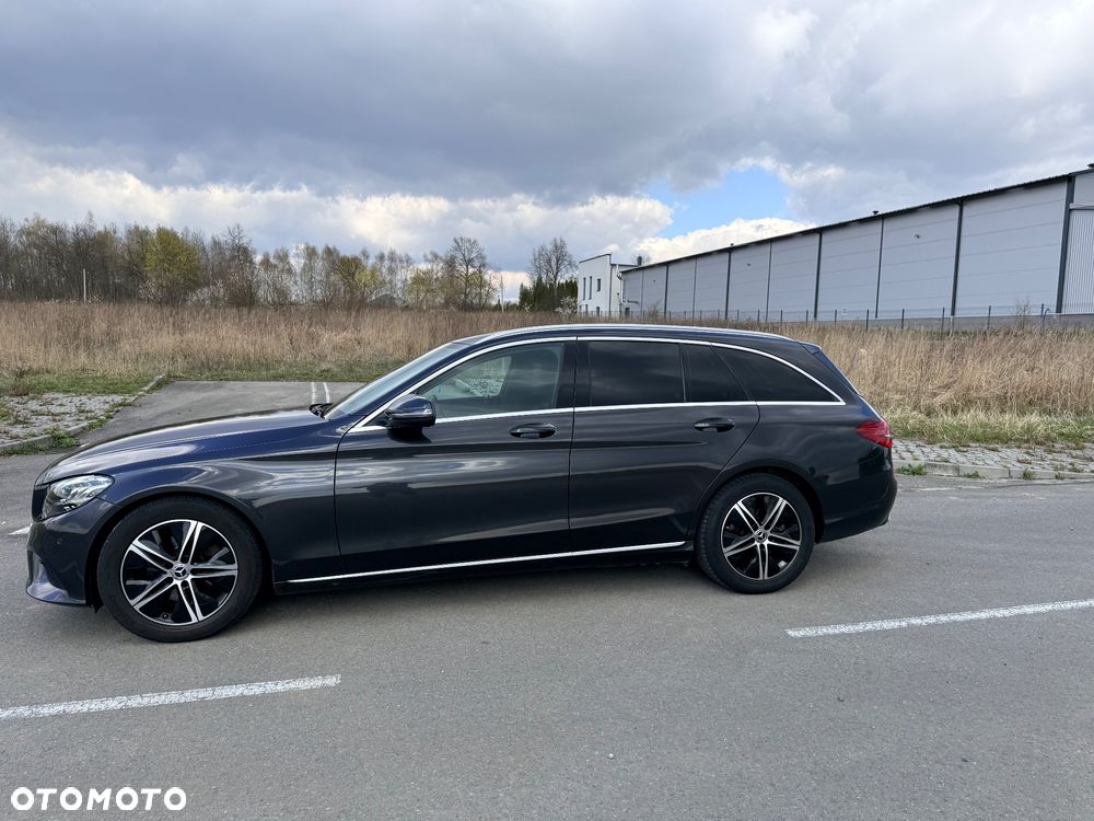 Mercedes-Benz Klasa C 220 d 4Matic 9G-TRONIC Avantgarde - 4