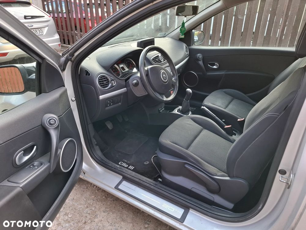 Renault Clio 1.5 dCi Dynamique - 10