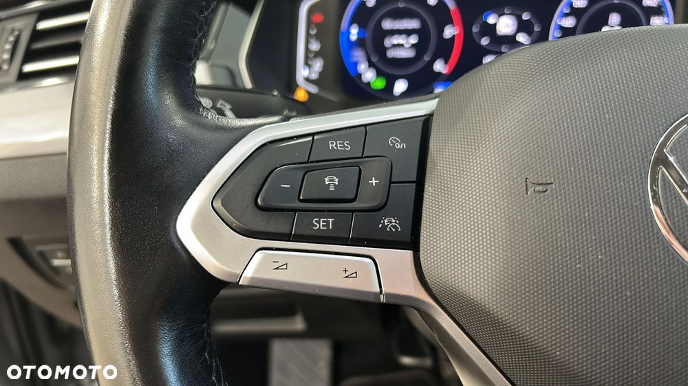 Volkswagen Passat Variant 2.0 TDI EVO Business DSG - 24