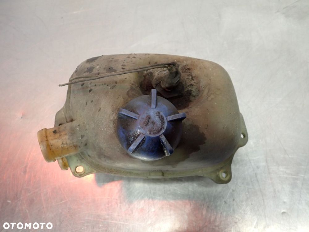 ZBIORNICZEK WYRÓWNAWCZY VOLKSWAGEN T3  025121407 - 2