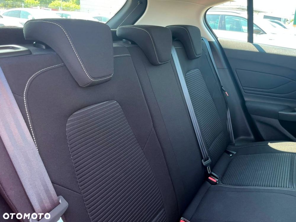 Ford Focus 1.0 EcoBoost mHEV Titanium - 12