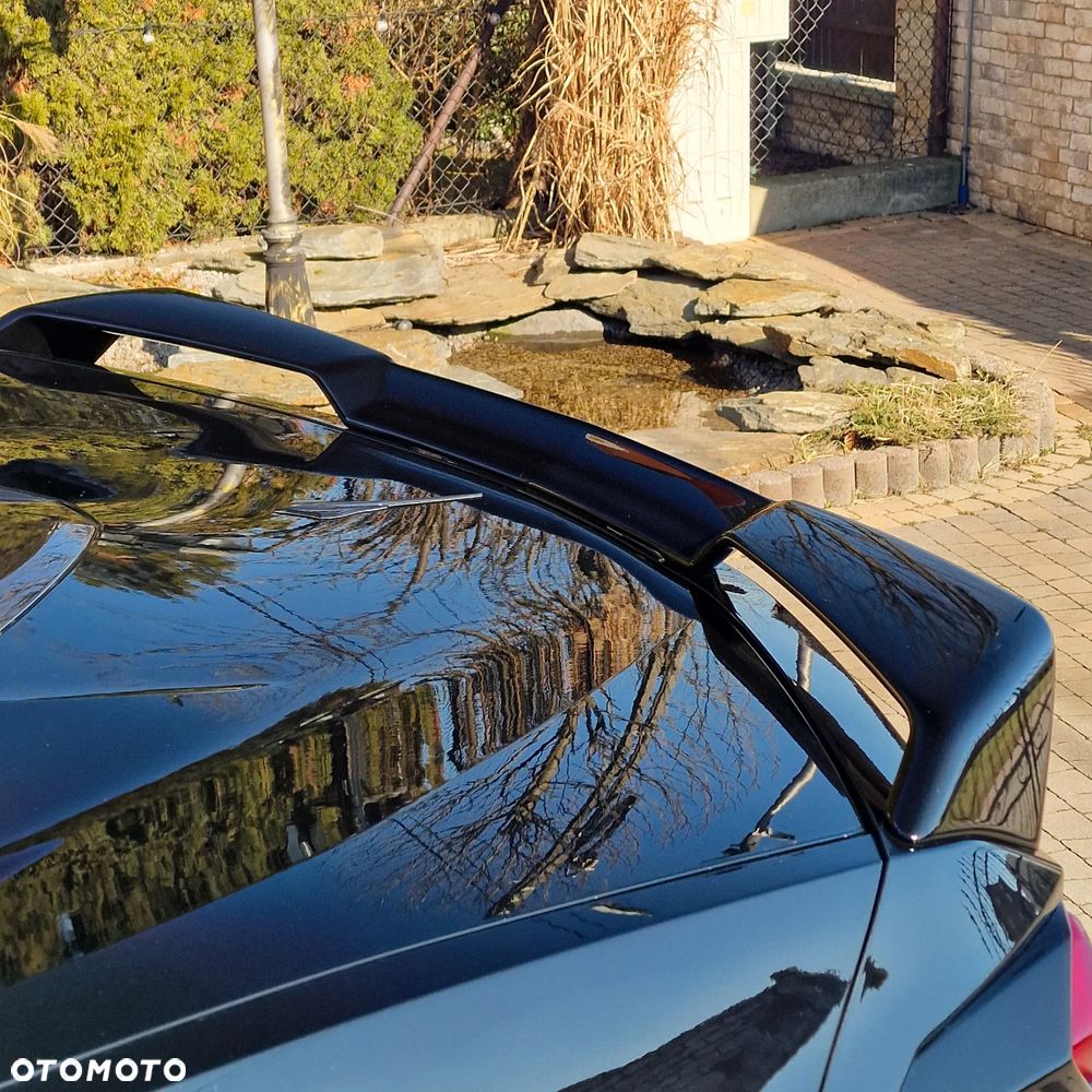 Chevrolet Corvette - 16