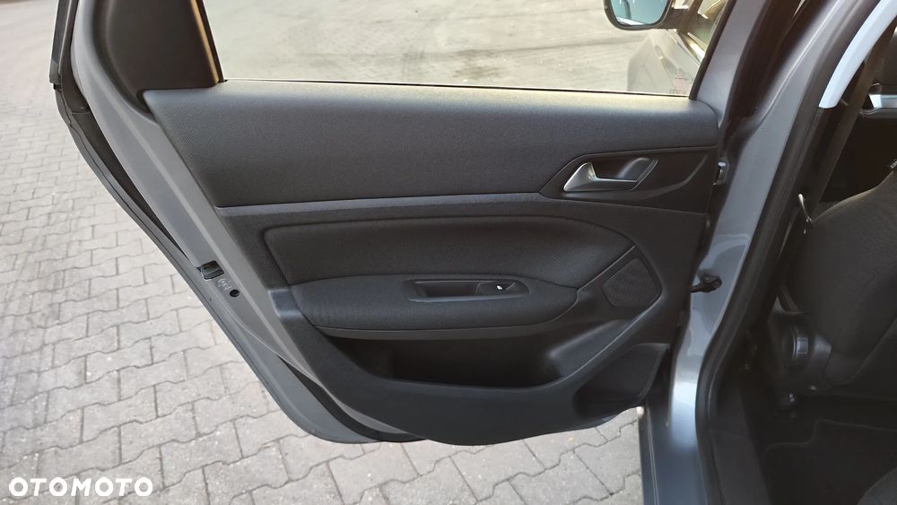 Peugeot 308 BlueHDi 150 Stop & Start Allure - 21