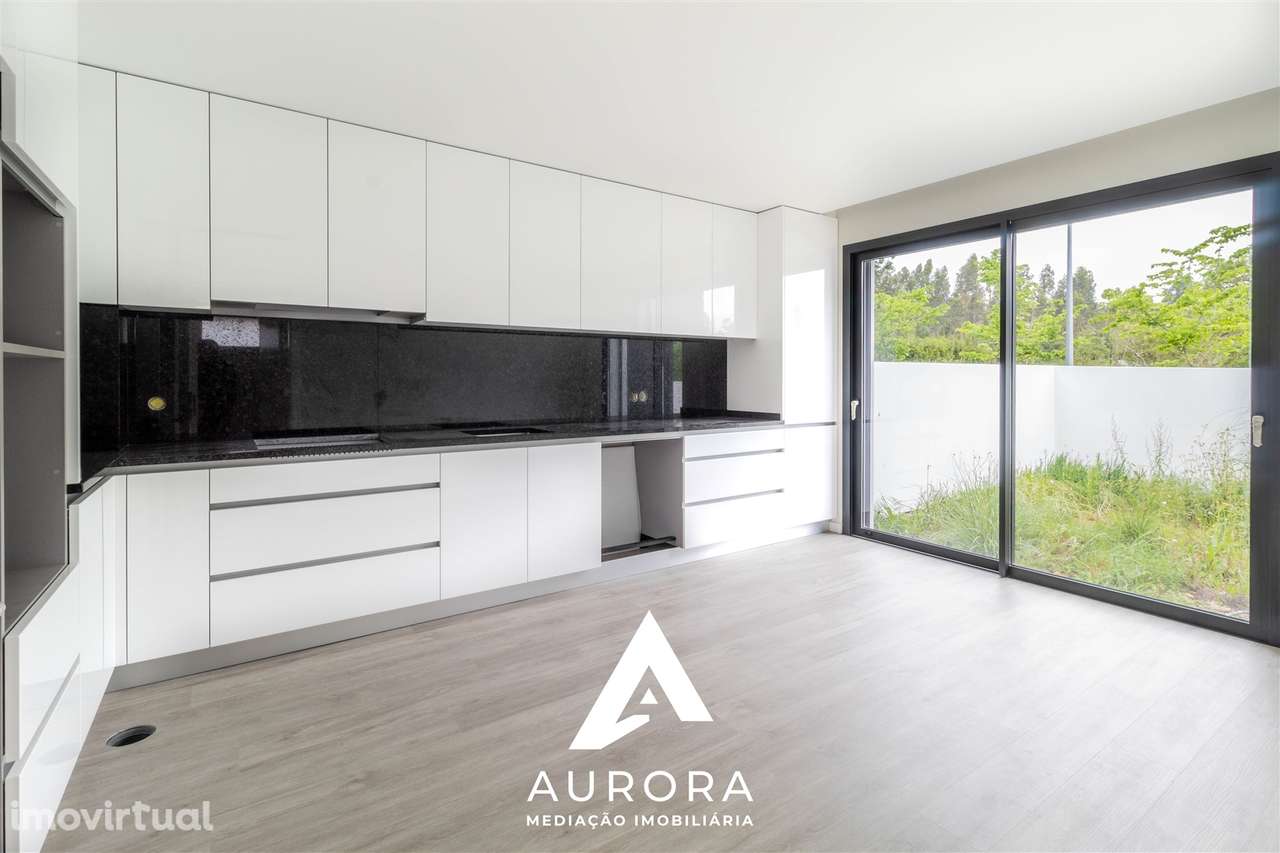 Moradia T4 Venda em Anta e Guetim,Espinho - Grande imagem: 2/38