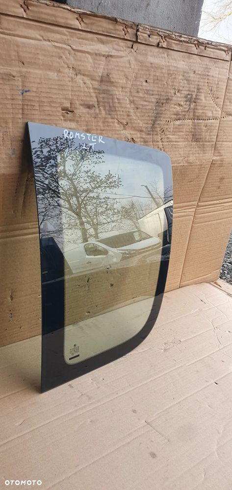 Szyba lewy tył tylna lewa karoseryjna Skoda Roomster AS2 11r - 3