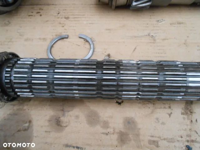 Wałek Z20/24 5180850 New Holland TM140 - 3