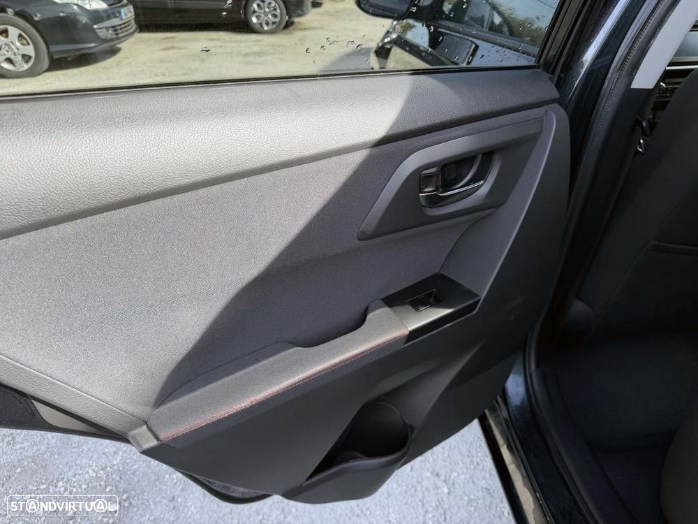 Toyota Auris 1.4 D-4D Exclusive - 15