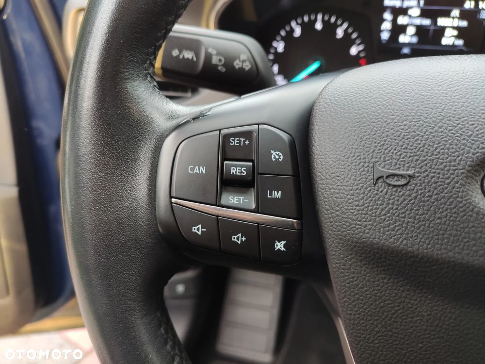 Ford Focus 1.0 EcoBoost Trend Edition - 24
