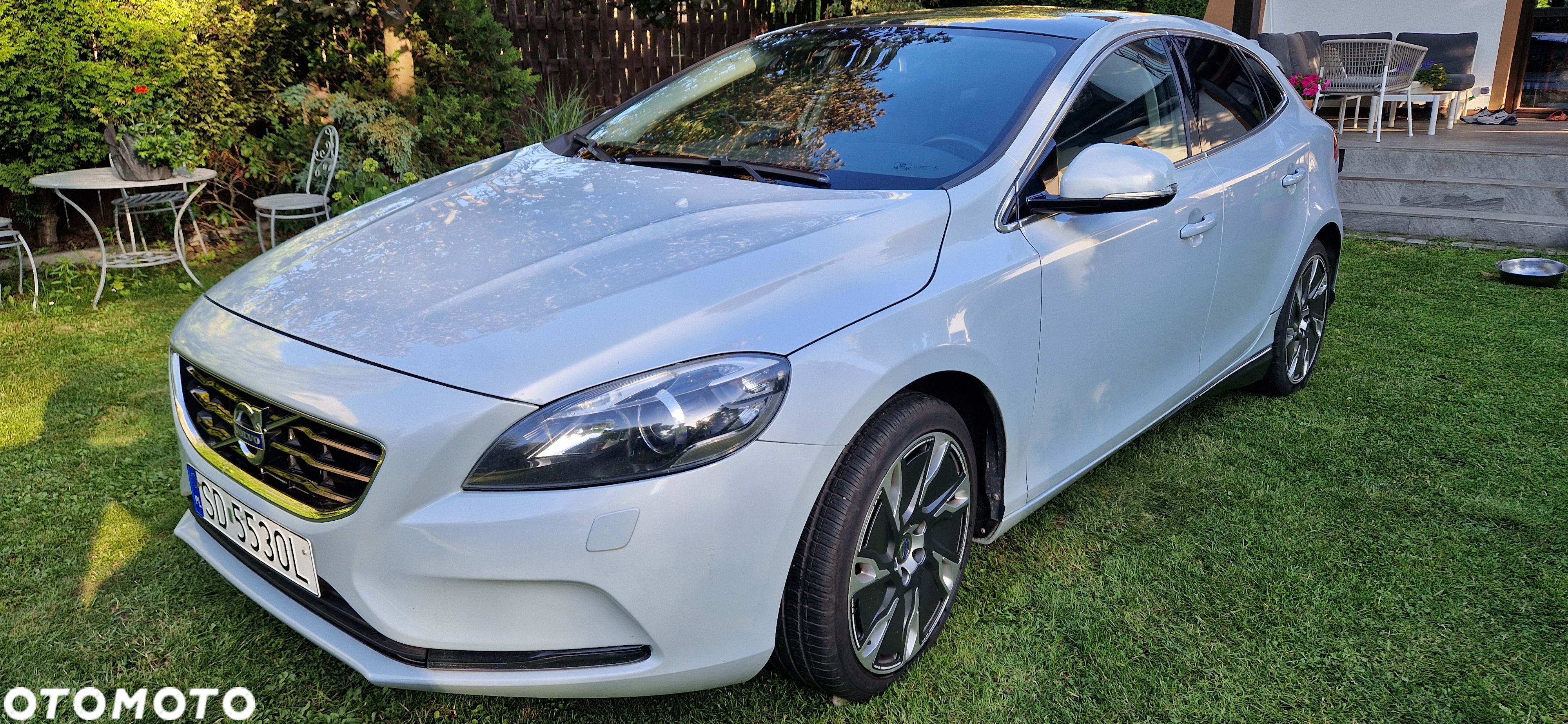 Volvo V40 D4 Summum - 1