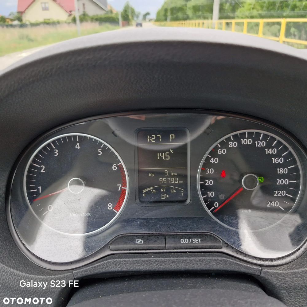 Volkswagen Polo 1.4 16V Highline DSG - 7