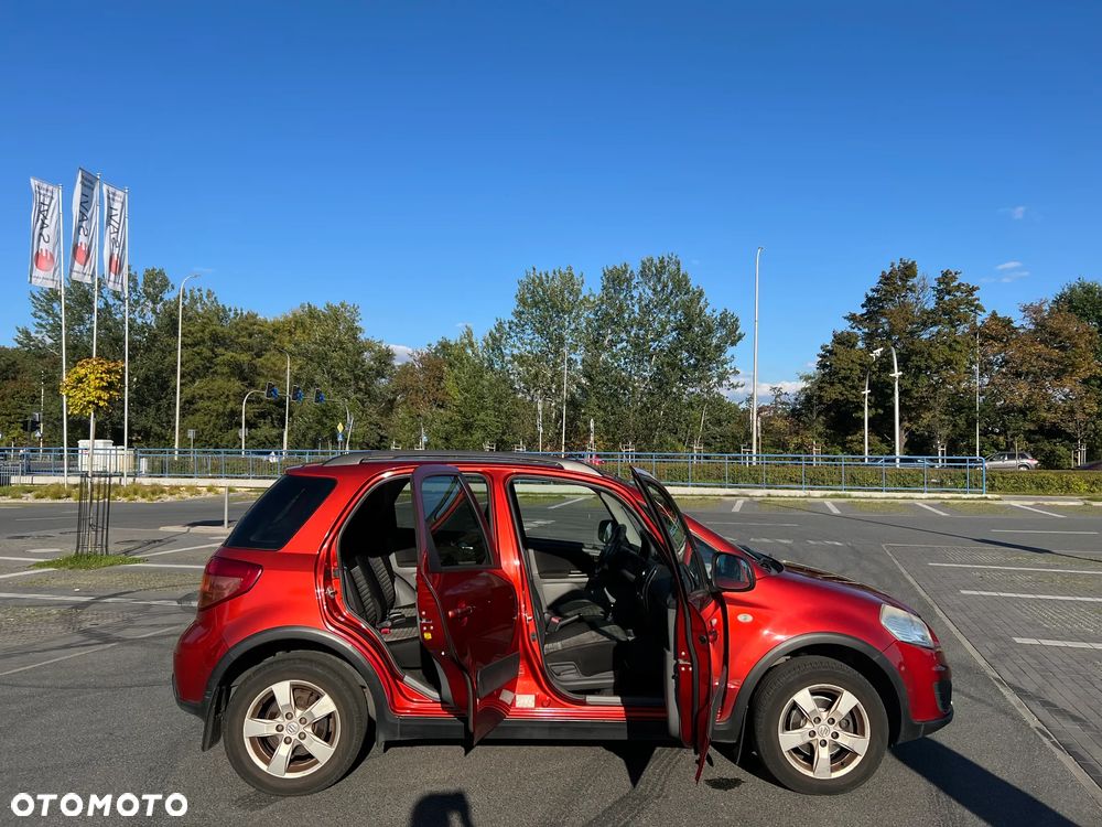 Suzuki SX4 1.6 Premium - 9
