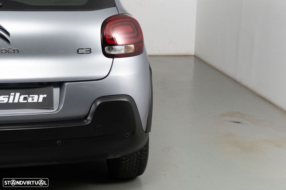 Citroën C3 1.2 PureTech Shine - 18