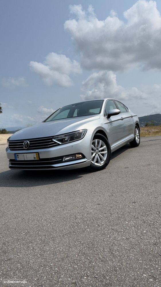 VW Passat 2.0 TDI Confortline - 1