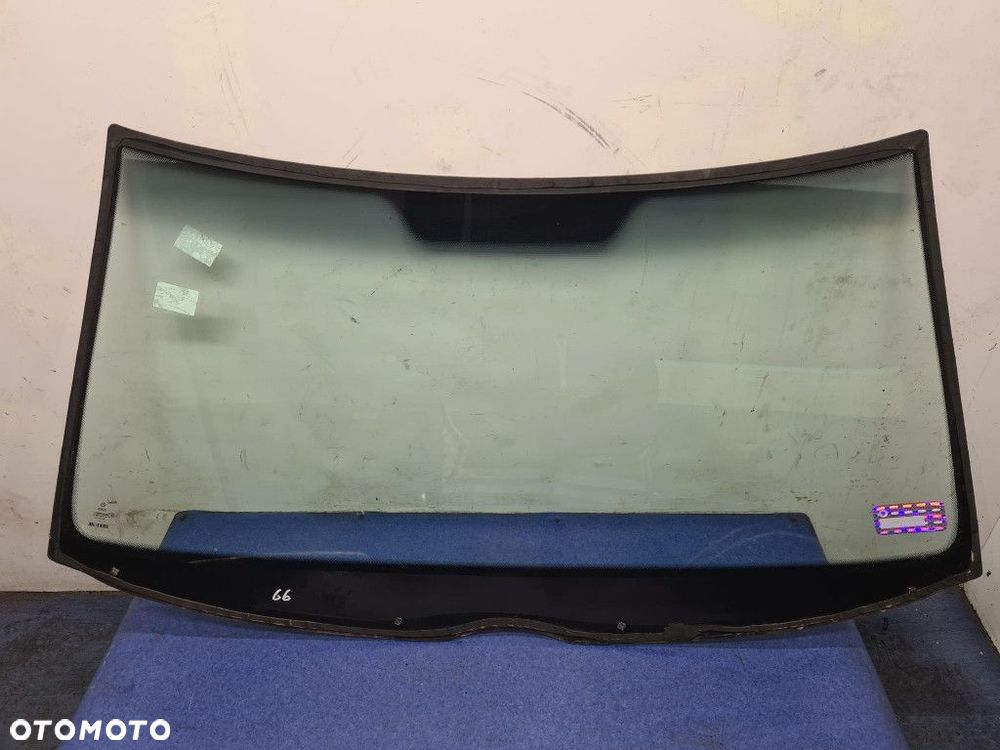 MERCEDES W210 SZYBA CZOŁOWA PRZEDNIA - 4