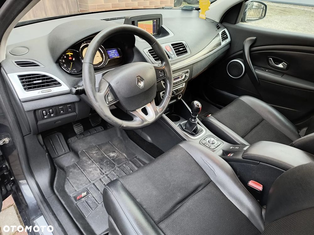 Renault Megane dCi 110 FAP Paris - 7