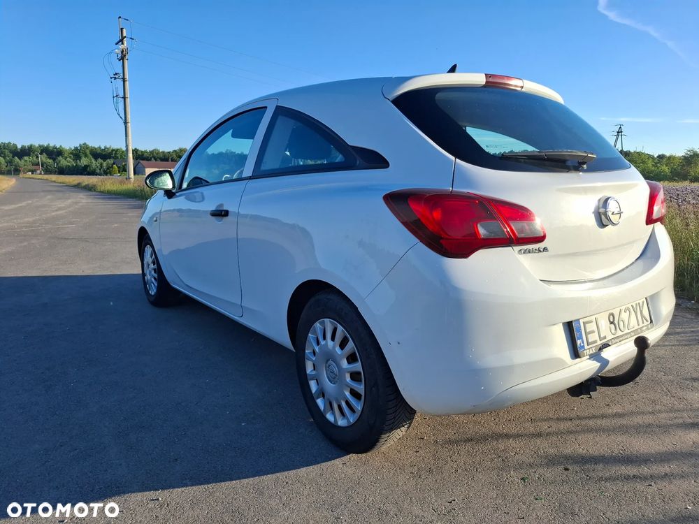 Opel Corsa 1.2 Essentia - 3
