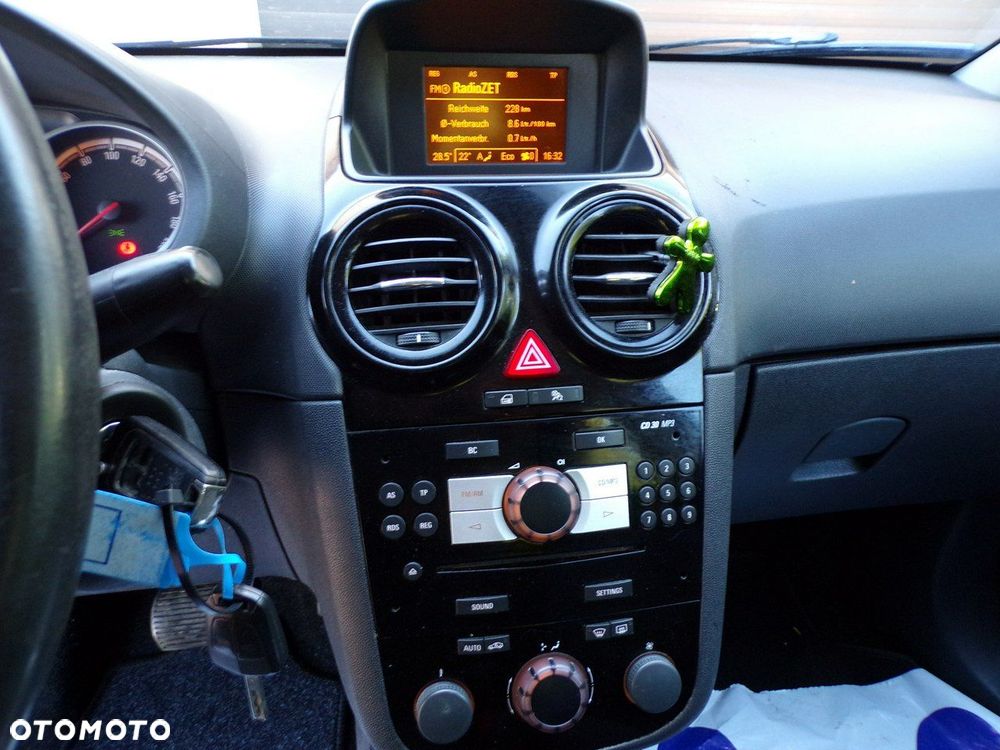 Opel Corsa - 22