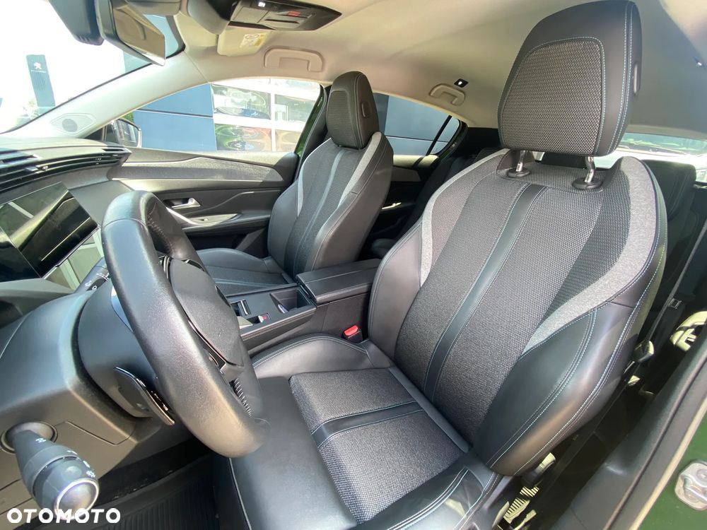 Peugeot 308 1.2 PureTech Allure Pack S&S EAT8 - 11