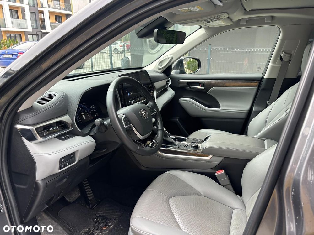 Toyota Highlander - 12