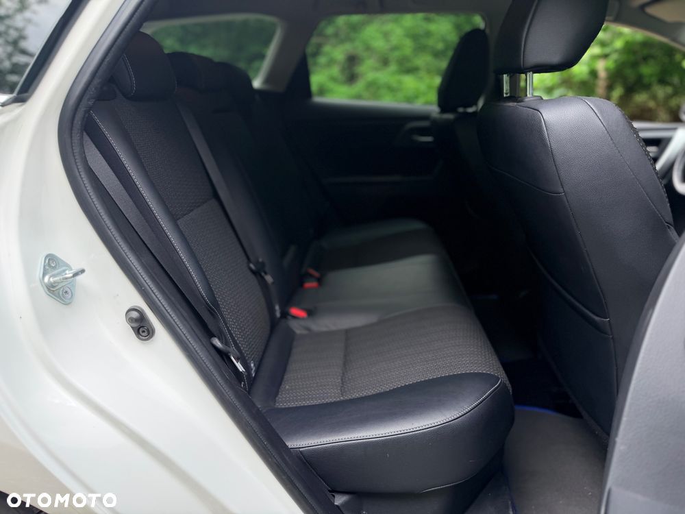 Toyota Auris Hybrid 135 Premium - 18