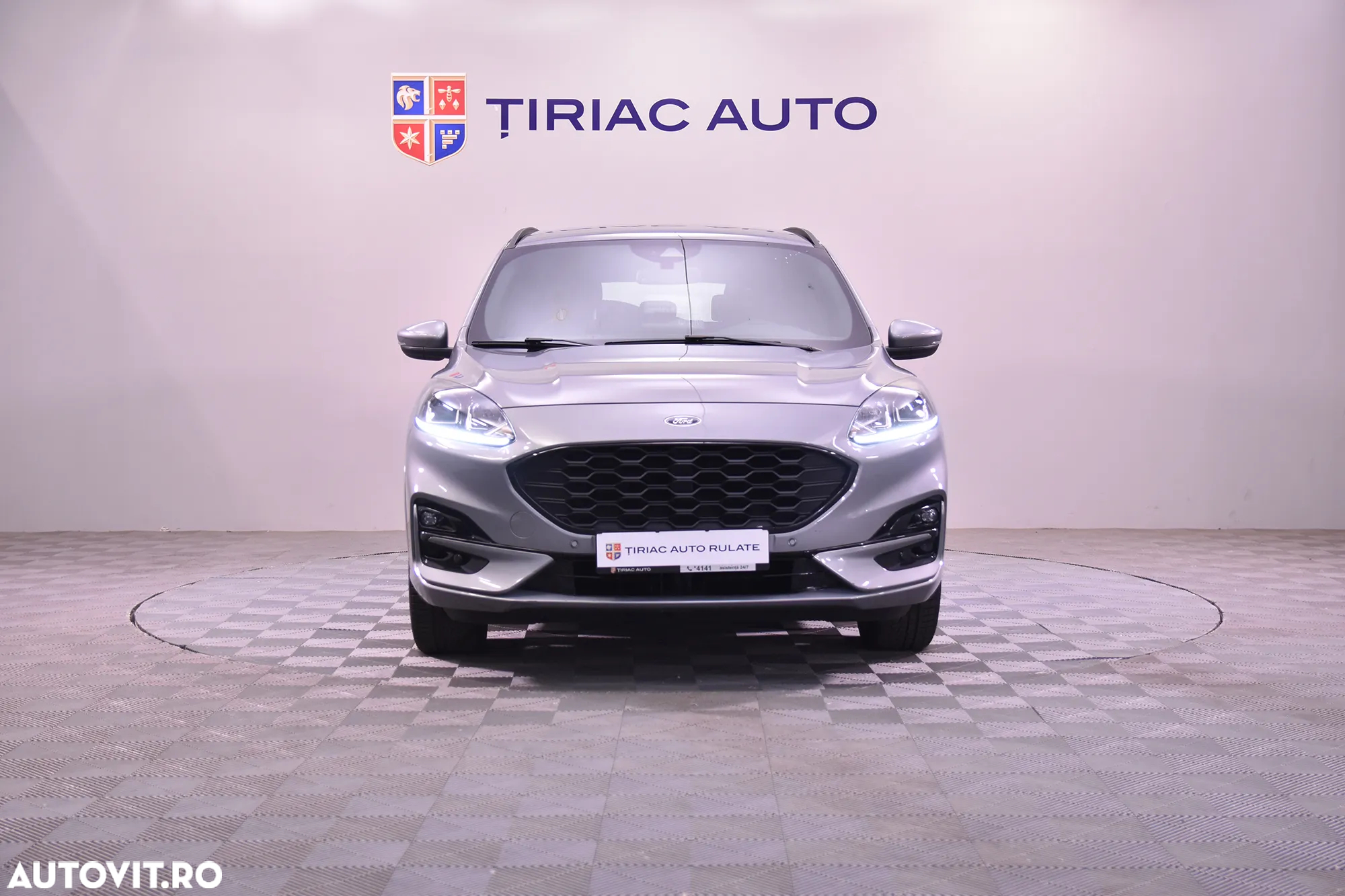 Ford Kuga - 8