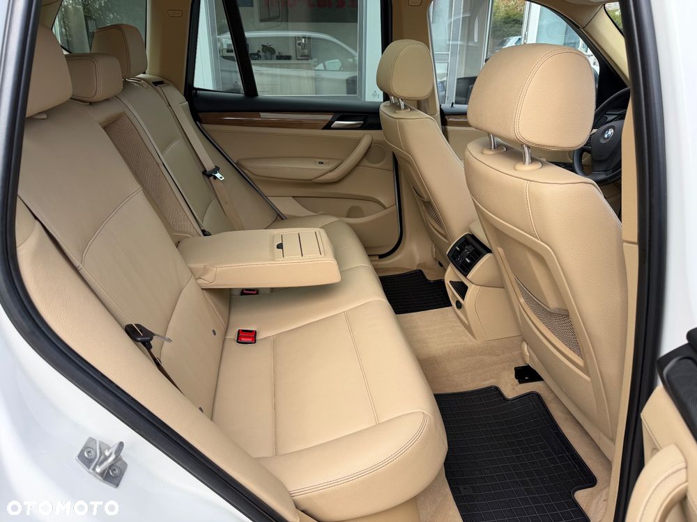 BMW X3 28i xDrive - 10