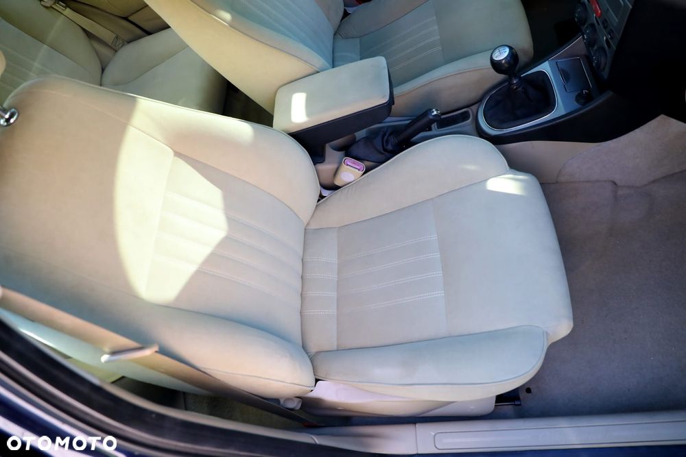 Alfa Romeo 147 - 12