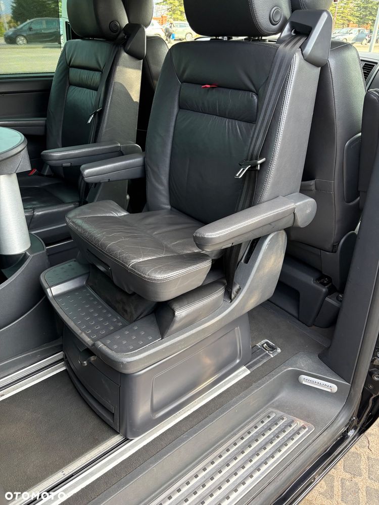 Volkswagen Multivan - 17