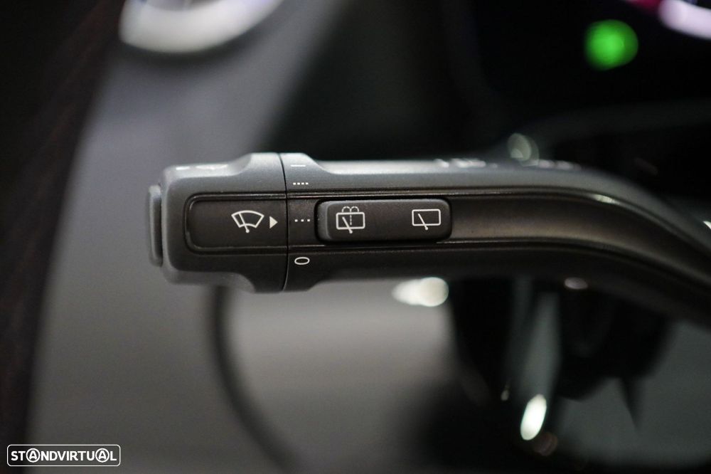 Mercedes-Benz GLA 250 e AMG Line - 23