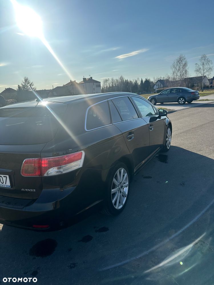 Toyota Avensis - 3