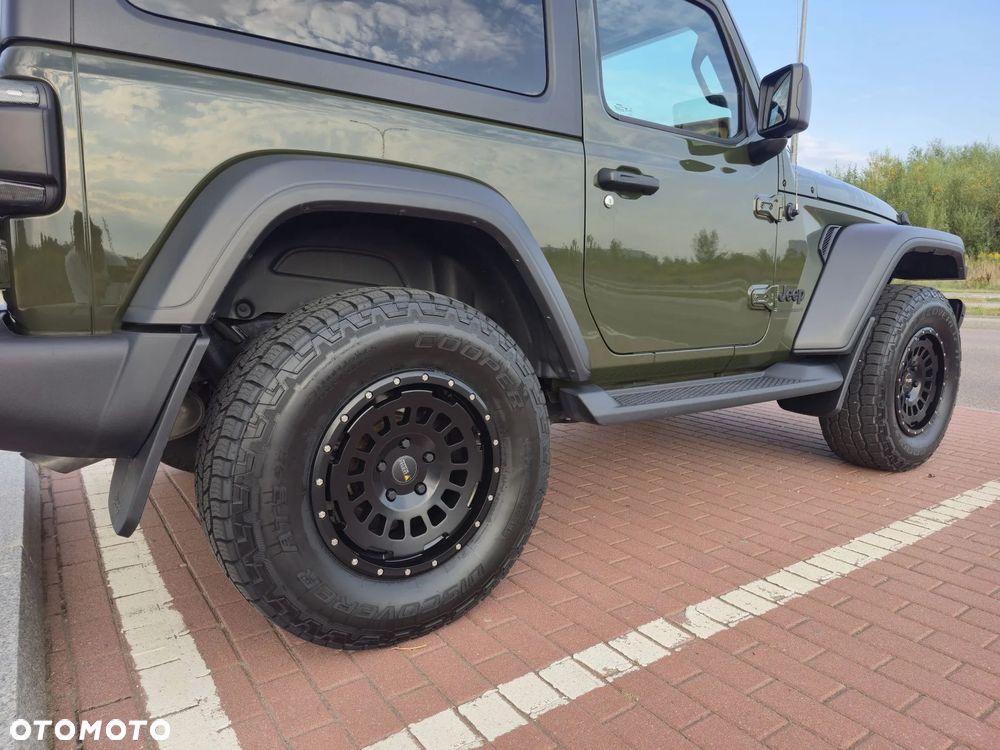 Jeep Wrangler - 6