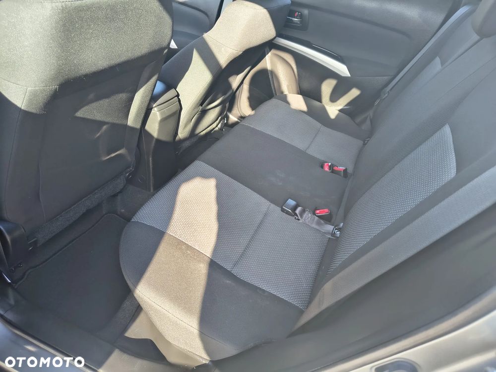 Suzuki SX4 S-Cross 1.6 VVT 4x2 Comfort+ - 16