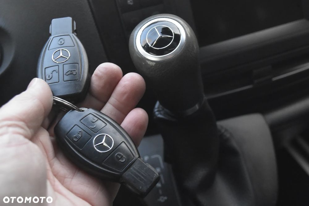 Mercedes-Benz Vito - 15