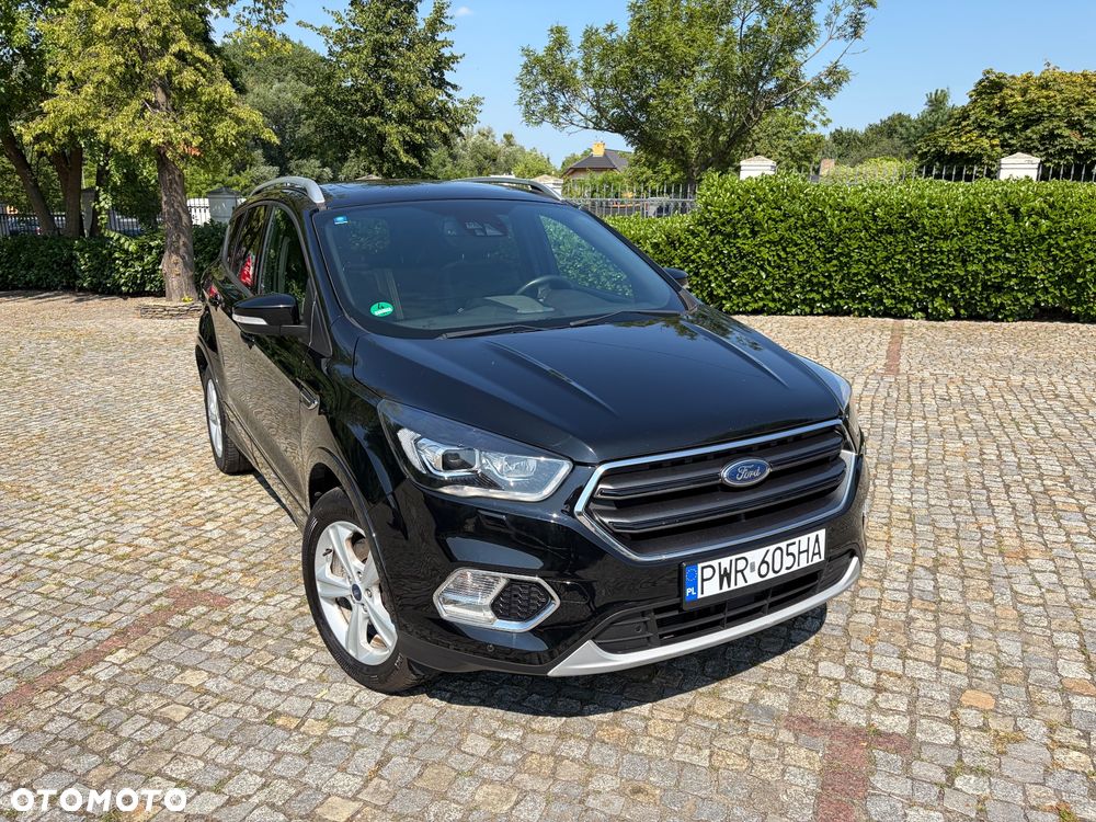 Ford Kuga 1.5 EcoBoost 4x4 Black & Silver - 1